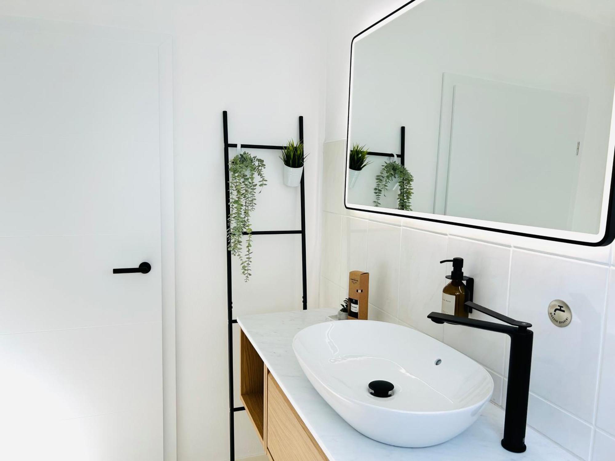 Neu - Frisch Renoviertes Ferienapartment "Waterkant" Büsum Exteriér fotografie